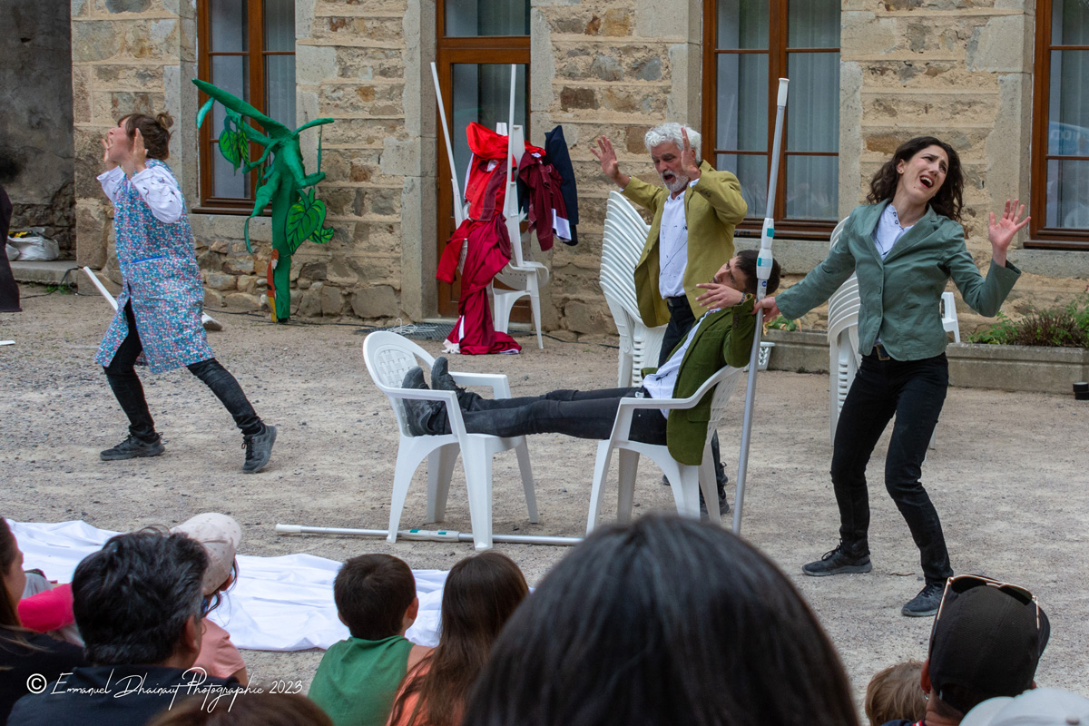 Spectacle S'assoir par la Cie Pare-Choc