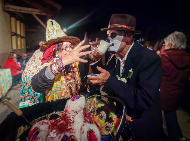 Mascarade du jour de l'Halloween : sorcières